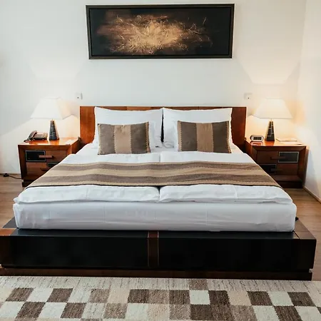Hotel Troyer 4*