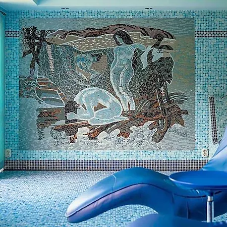 Troyer Hotel